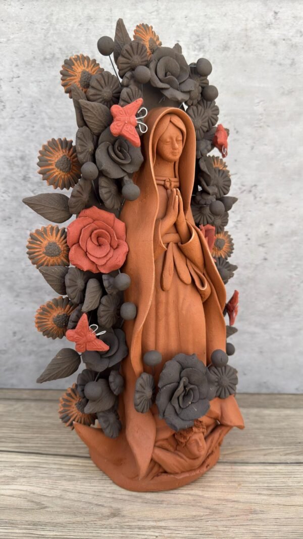 Virgin Mary Handmade Clay Piece, Virgen de Guadalupe  Mexican Decoration, Mary Virgin Sculpture, Metepec Estado de México Virgencita - Image 2