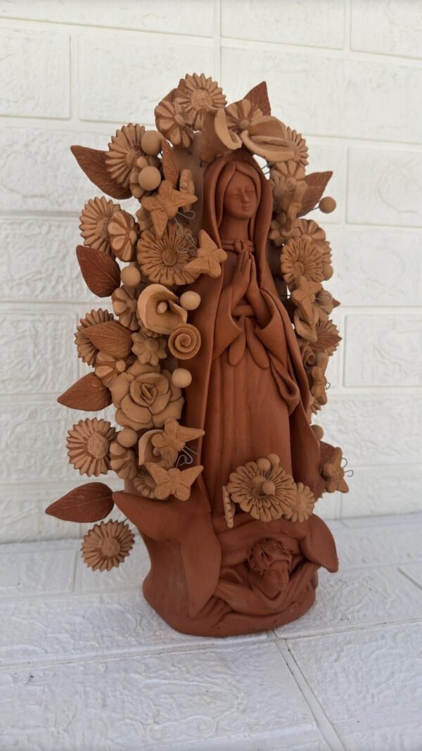 Virgin Mary Handmade Clay Piece, Virgen de Guadalupe  Mexican Decoration, Mary Virgin Sculpture, Metepec Estado de México Virgencita - Image 3