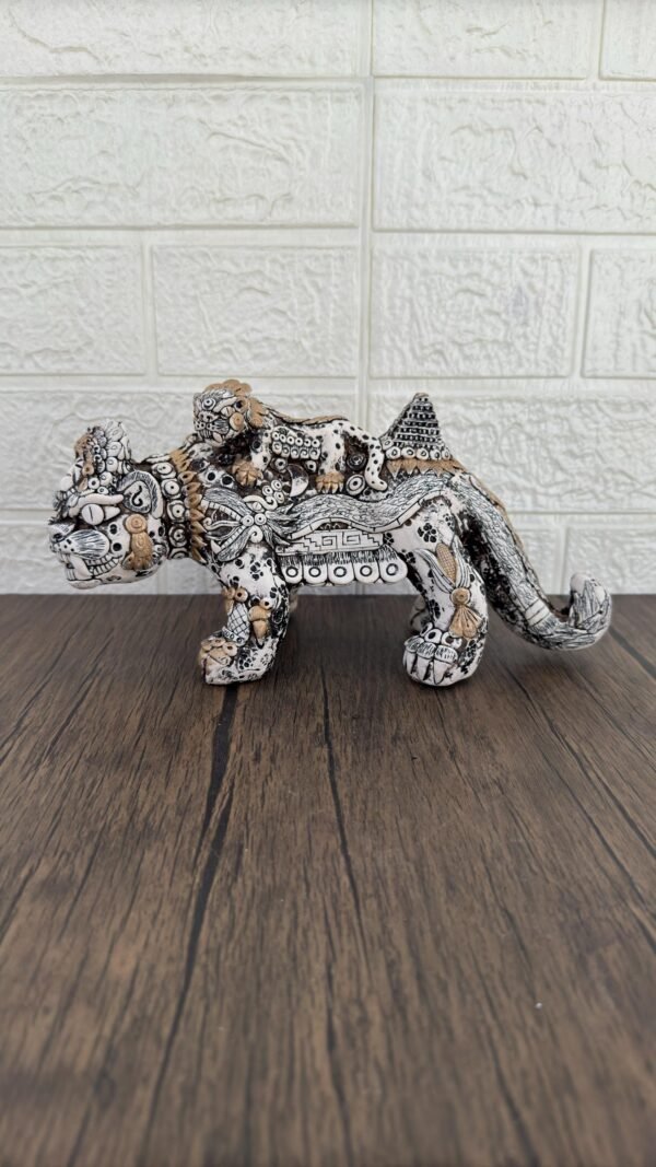 Mexican Jaguar Figurine Handcrafted Resin Carving, Wildlife-inspired Art, Collectible Animal Statue, Folk Art Decor - Image 4