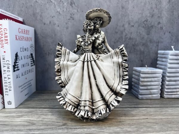 Catrina, Day of the dead, human skeleton, Mexican catrina, Skull sculpture, skeleton couple, mariachi skeleton, Ofrenda decor