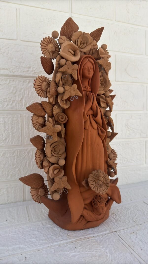 Virgin Mary Handmade Clay Piece, Virgen de Guadalupe  Mexican Decoration, Mary Virgin Sculpture, Metepec Estado de México Virgencita - Image 2