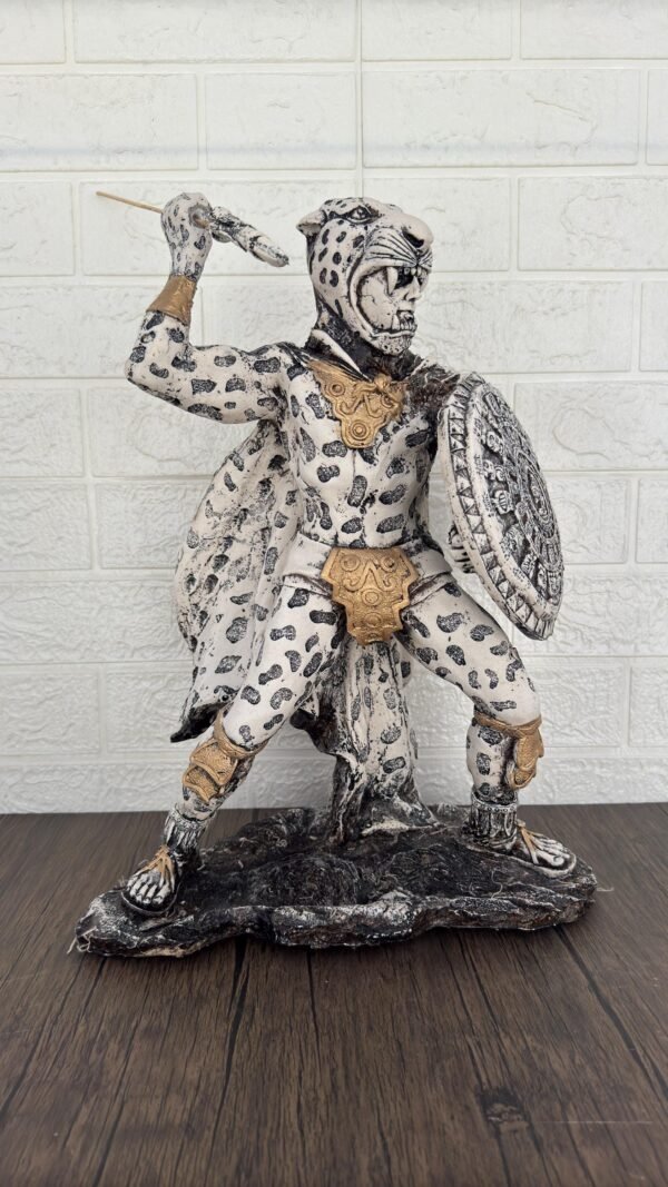 XL Large Aztec Warrior In Battle Mexican decoration, Aztec art, Prehispanic, Aztec decor, Mexican statue - Image 2
